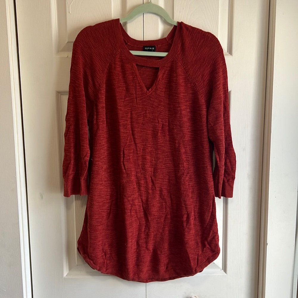 Light weight sweater